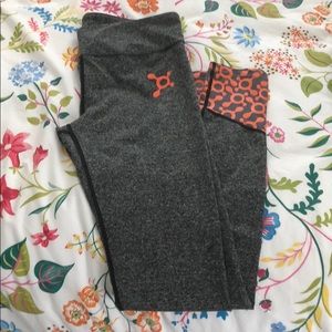Like new official orangetheory leggings!